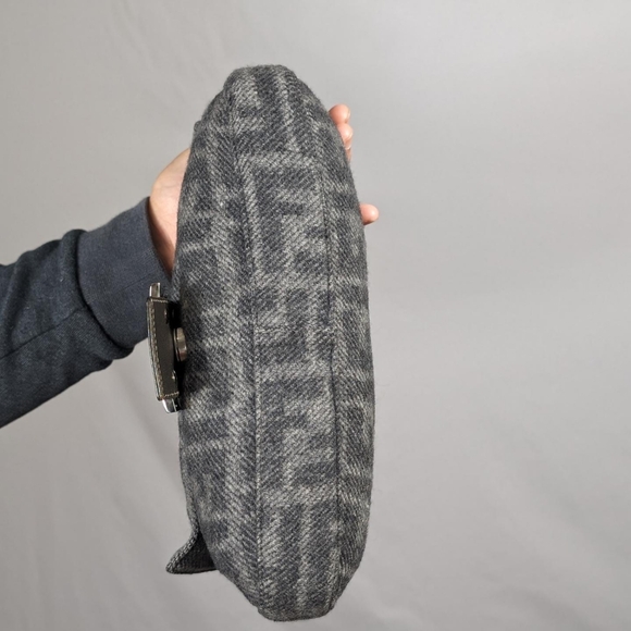 Authentic Fendi - Picture 2 of 5